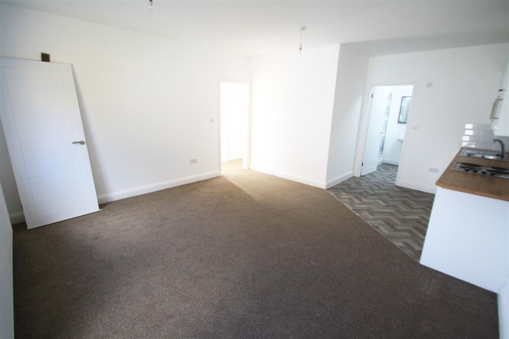 Lounge1.jpg